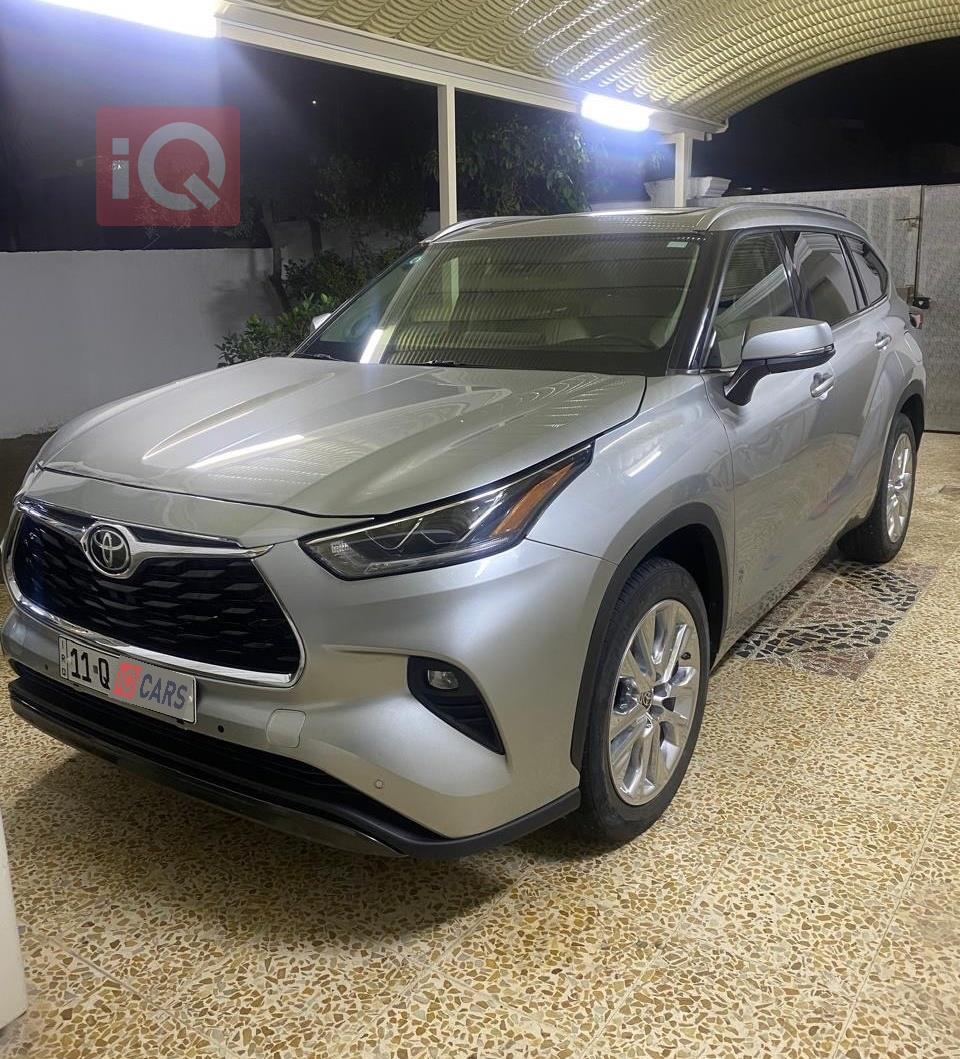 تۆیۆتا هایلاندەر